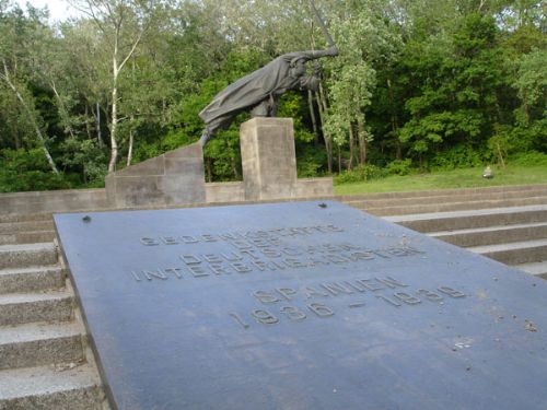Memorial to German International Brigadeers